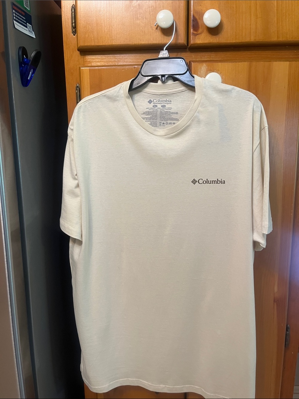 Columbia Men's Short-Sleeve Tee in Light Beige with Small Logo-size XL